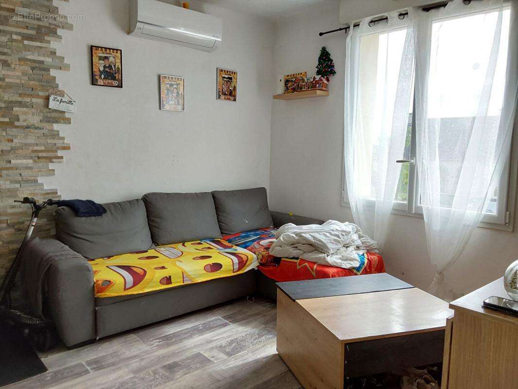 Maison à CORLAY