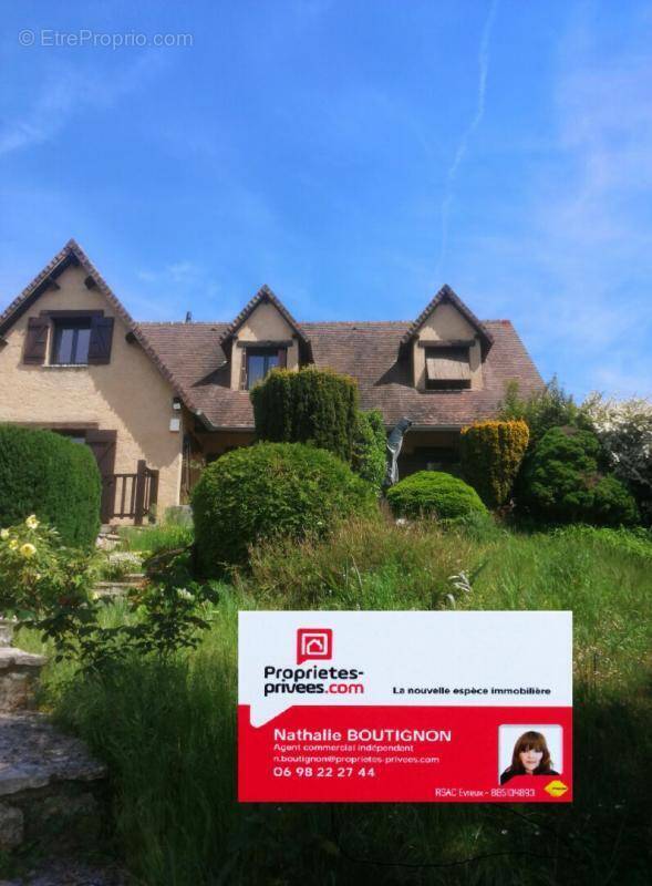 Maison à FOLLAINVILLE-DENNEMONT