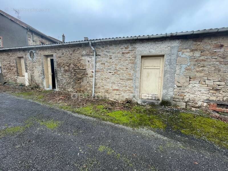 Maison à VILLEFAVARD