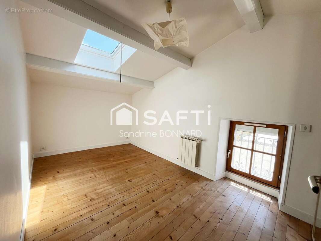 Maison 105 m² à Semussac  - photo 7