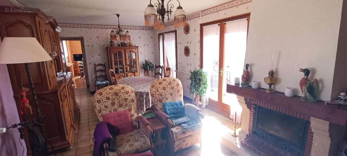 Maison à SAINT-SAUVEUR