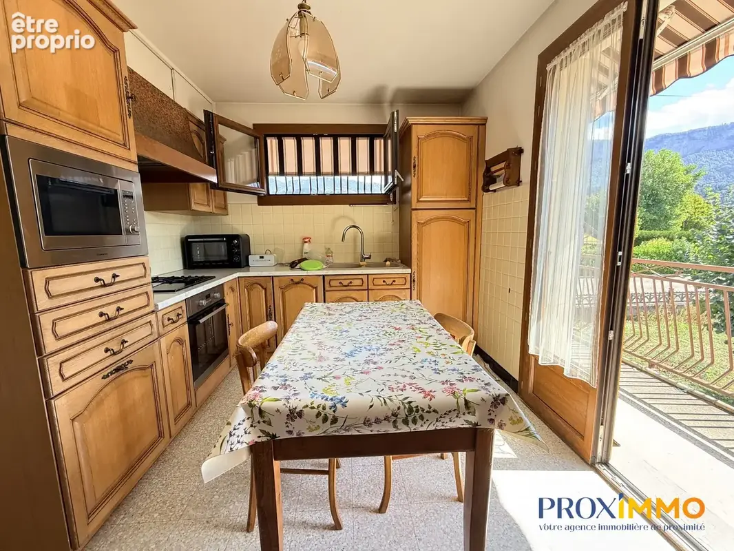 Maison 4 pièces 108 m² à vendre à Entre-Deux-Guiers (38380) - photo 4