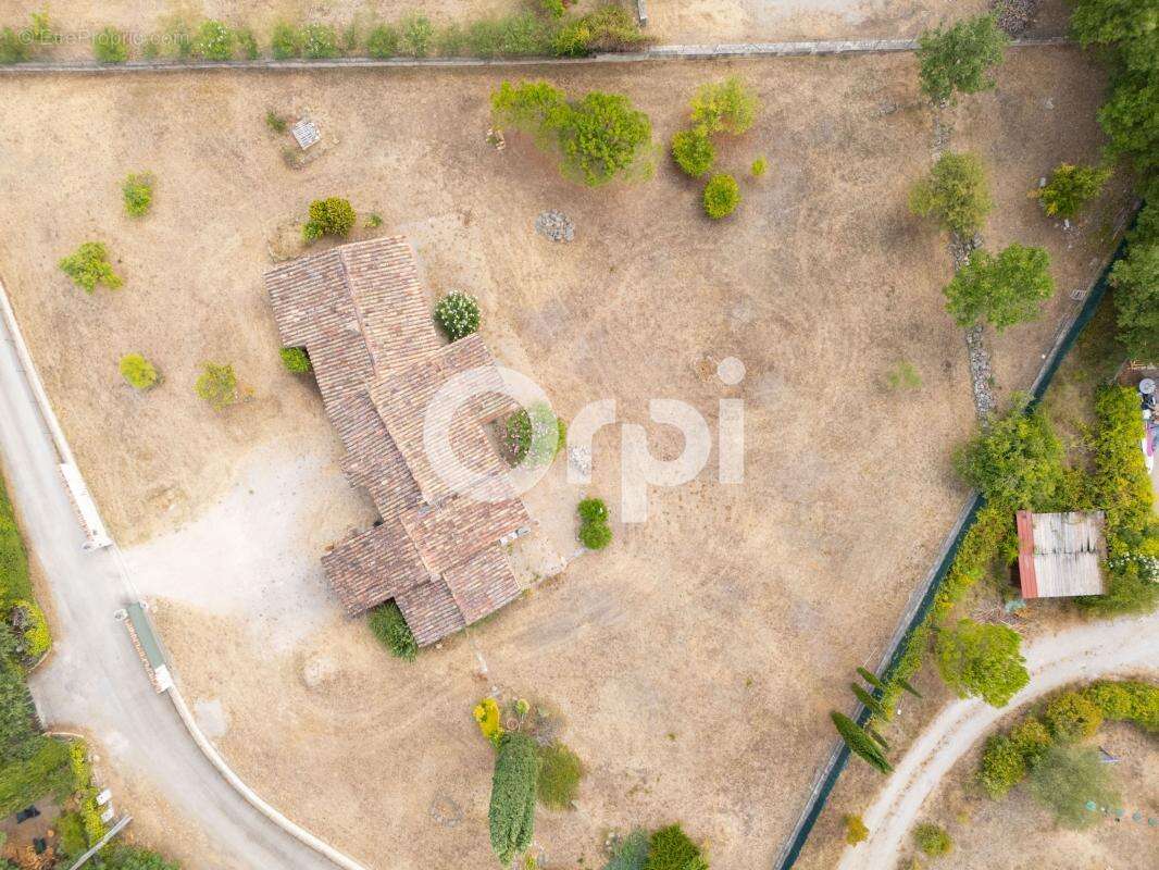 Maison à FAYENCE