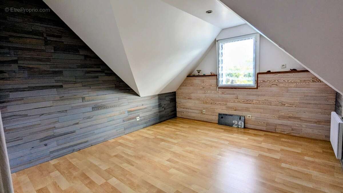 Maison à PLOMODIERN