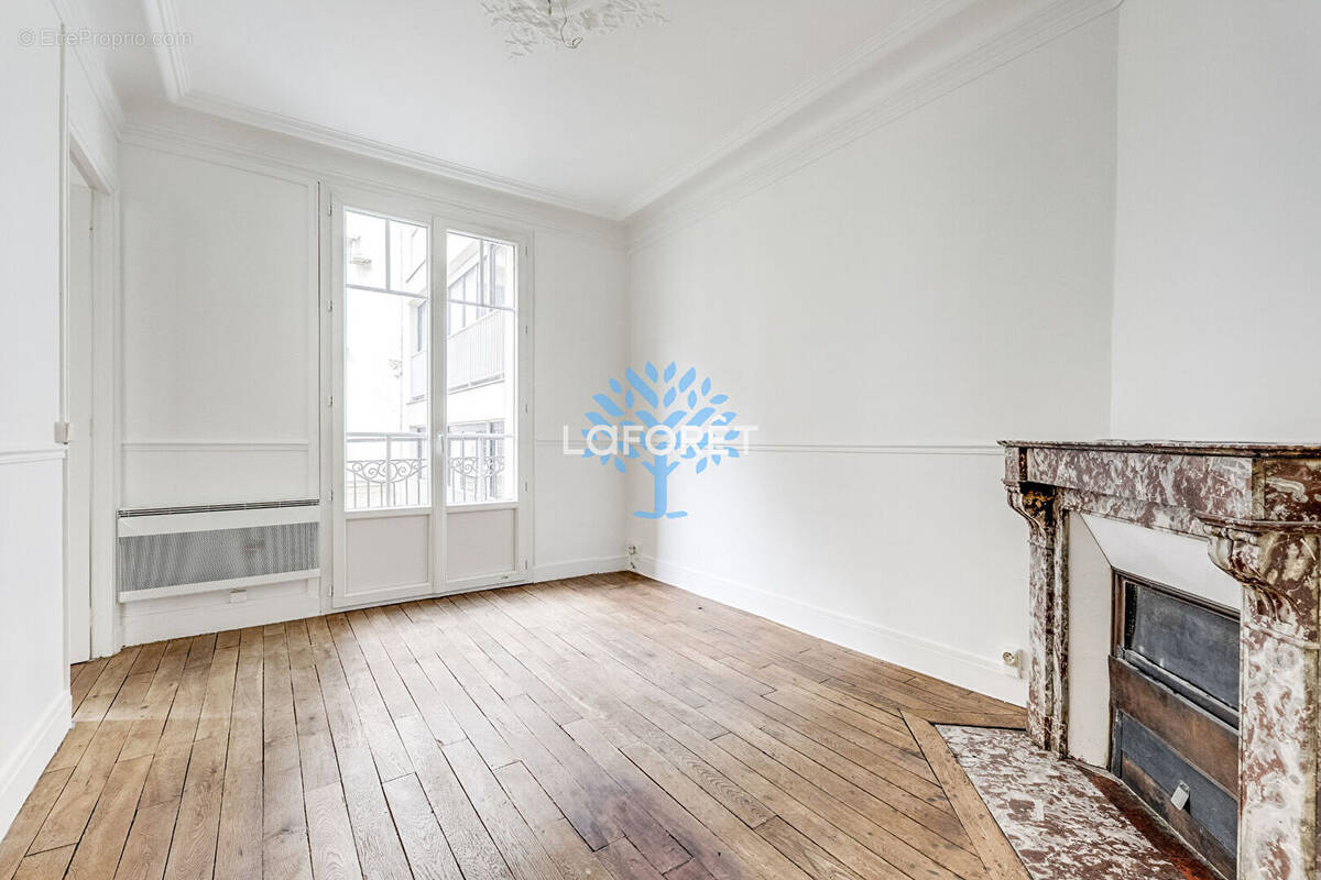 Appartement à PARIS-11E