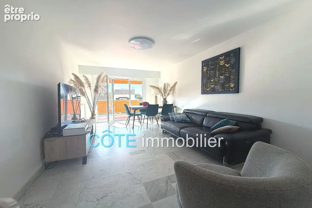 Appartement 4 pièces 80 m² à vendre à Antibes (06600) - photo 2