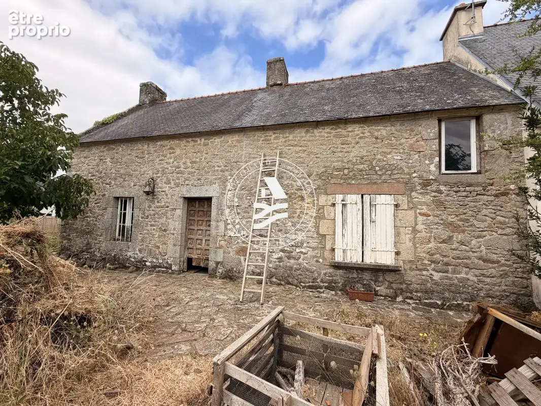 Bourg de crach - maison a renover - charme de la pierre - photo 2