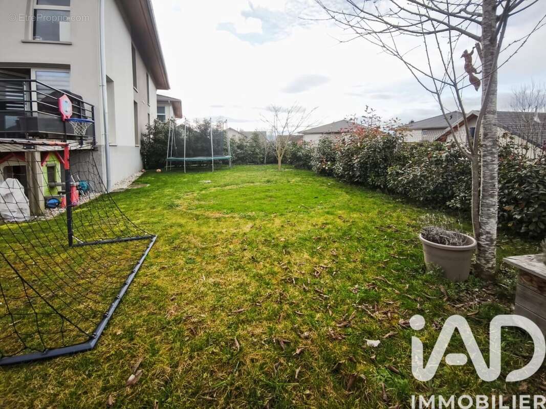 Appartement 90 m² à Alby-Sur-Cheran  - photo 6