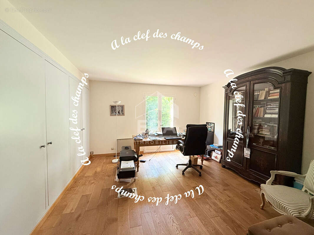 Maison à GIF-SUR-YVETTE