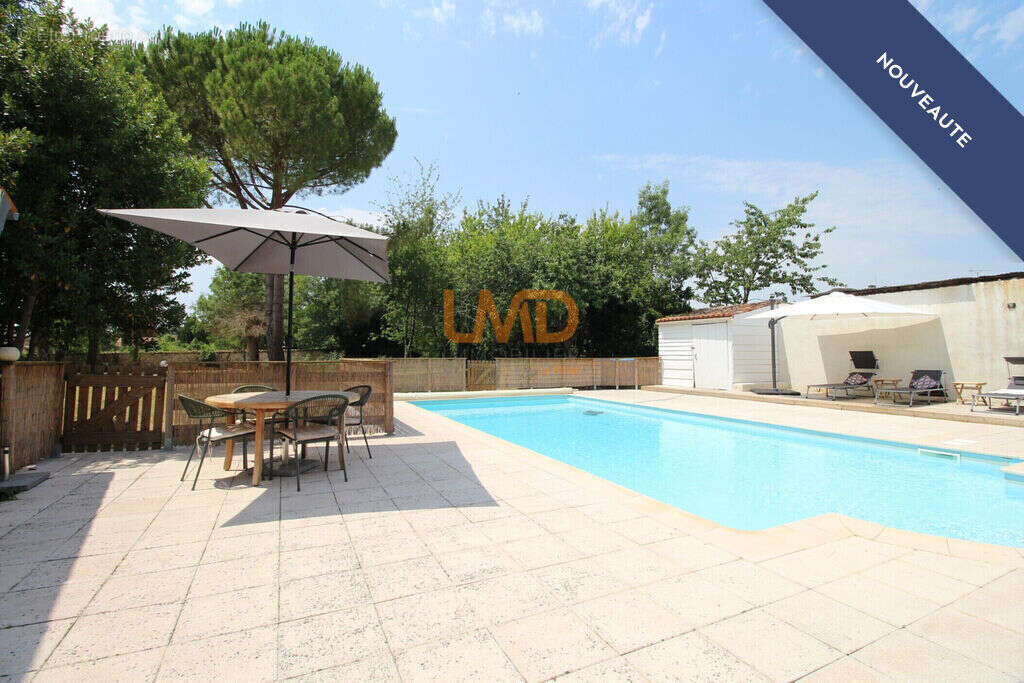 Demeure ancienne rénovée avec piscine - photo 6
