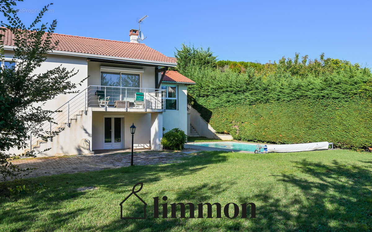 Maison à CAILLOUX-SUR-FONTAINES