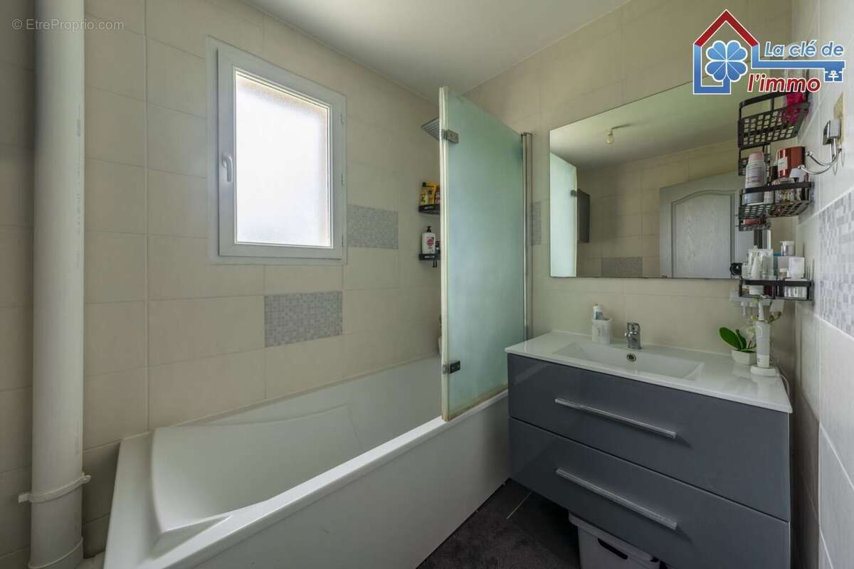 Maison à BETON-BAZOCHES