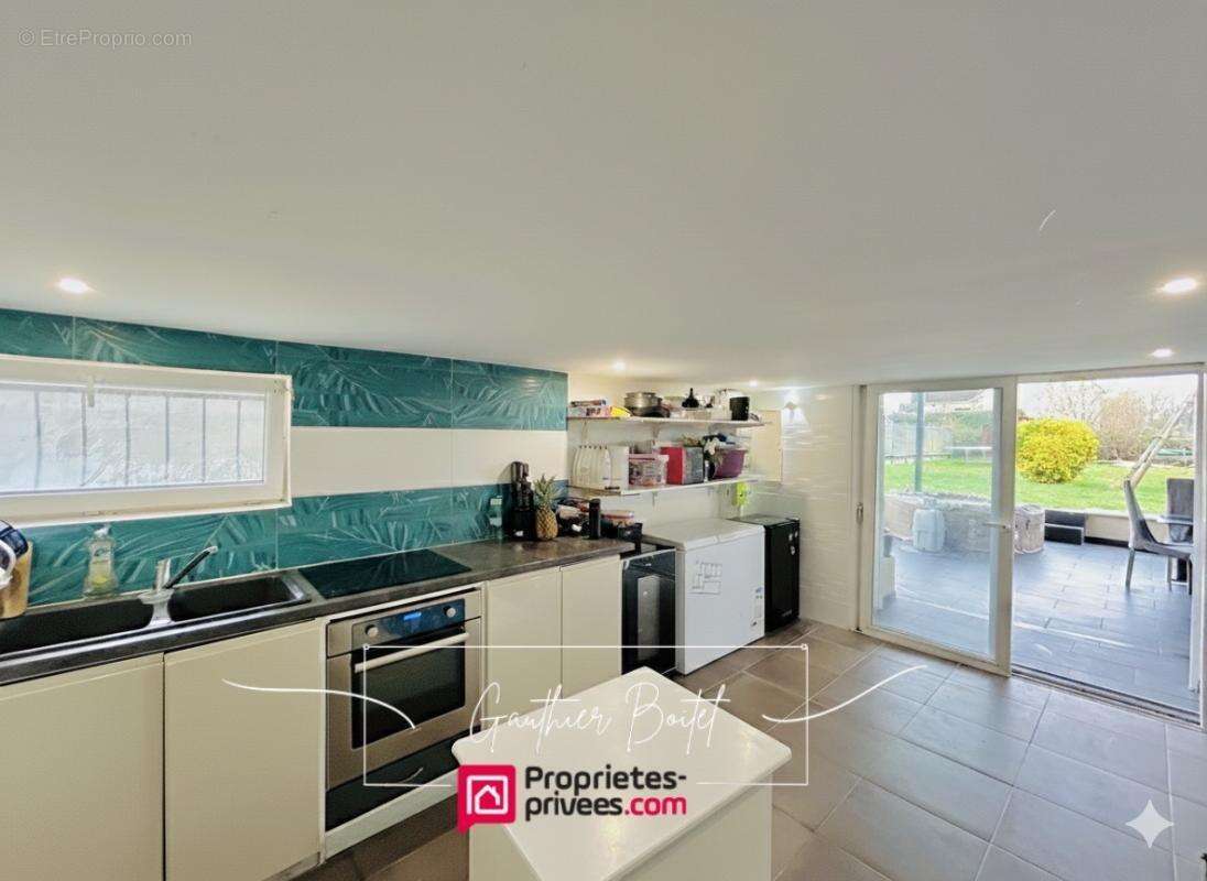 Maison à FONTENAY-TRESIGNY