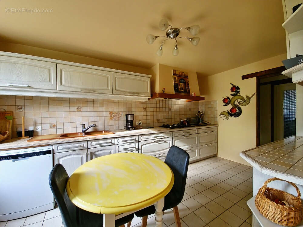 Maison à PAILHEROLS