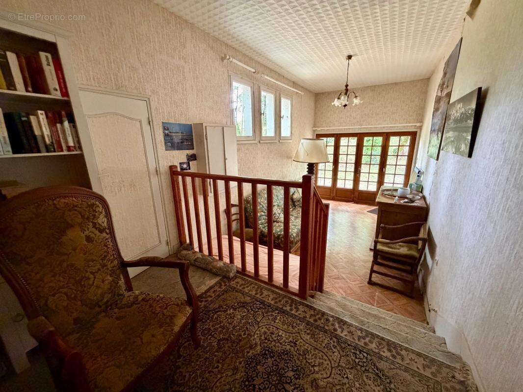 Aux amateurs de rénovation : ce bien est fait pour vous ! - photo 14