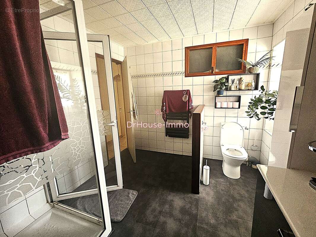 Maison à SAINT-LEON-SUR-L'ISLE