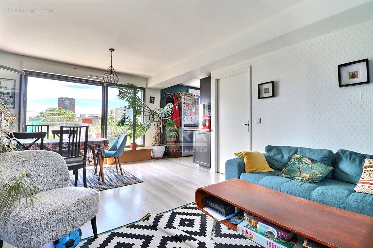 Appartement à AUBERVILLIERS