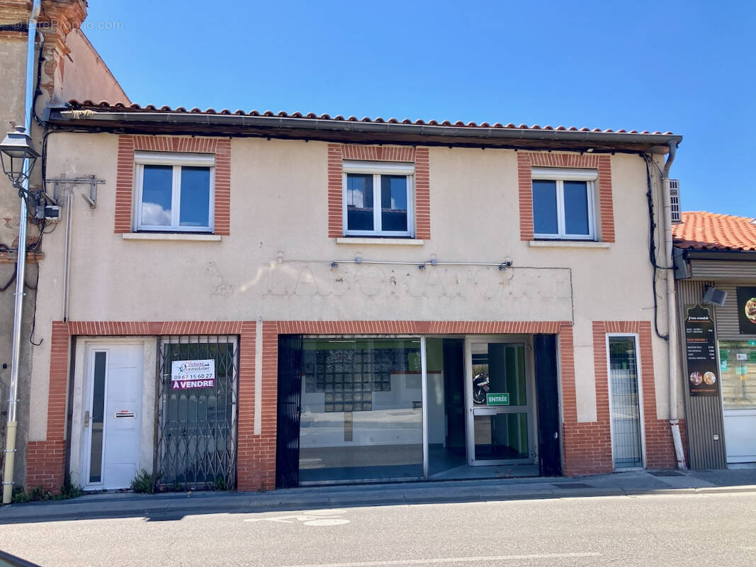 Commerce à CUGNAUX