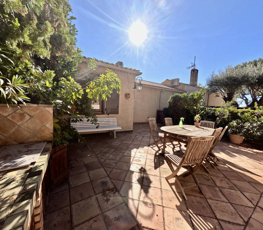 Maison à SOLLIES-VILLE