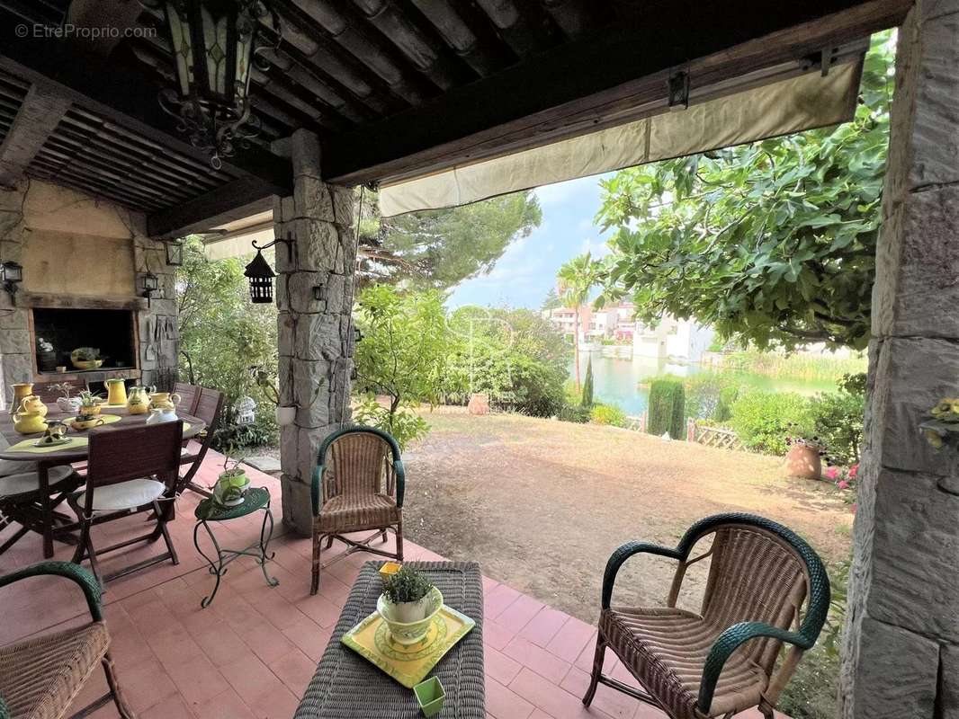 Maison à VILLENEUVE-LOUBET