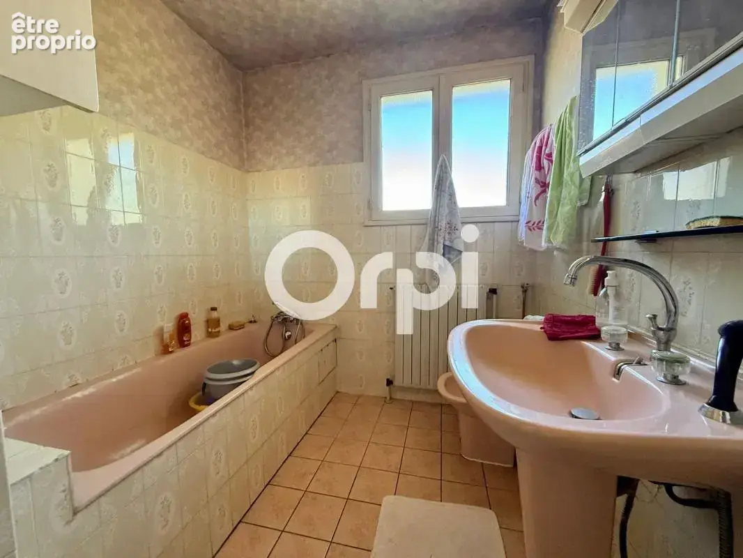 VILLARD-BONNOT – Maison indépendante 149 m² sur un terrain de 1 346 m² - photo 14