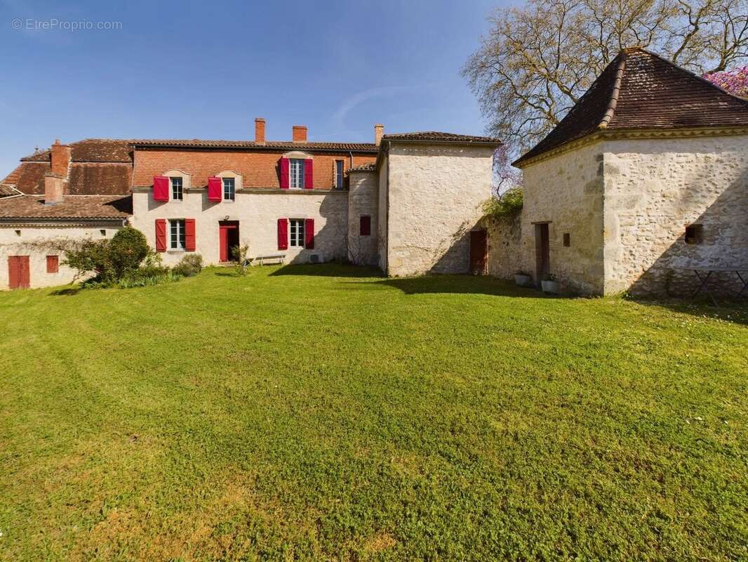 Maison à CASTELJALOUX
