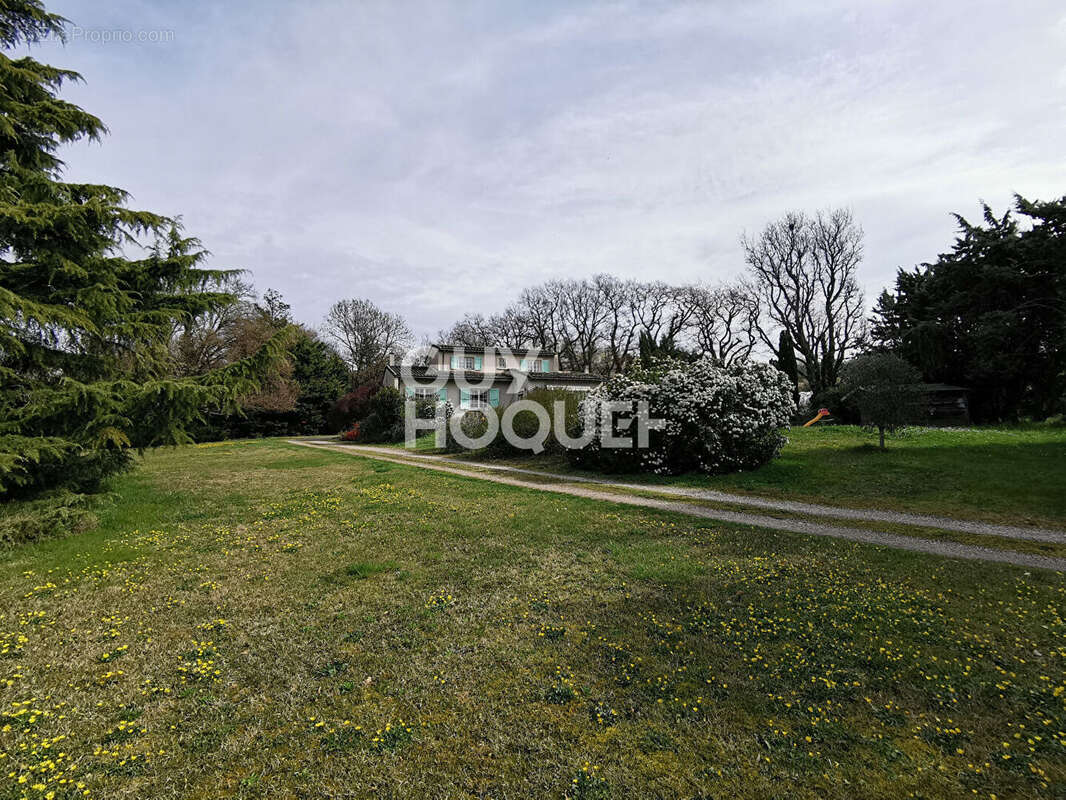 Maison à ASSIEU