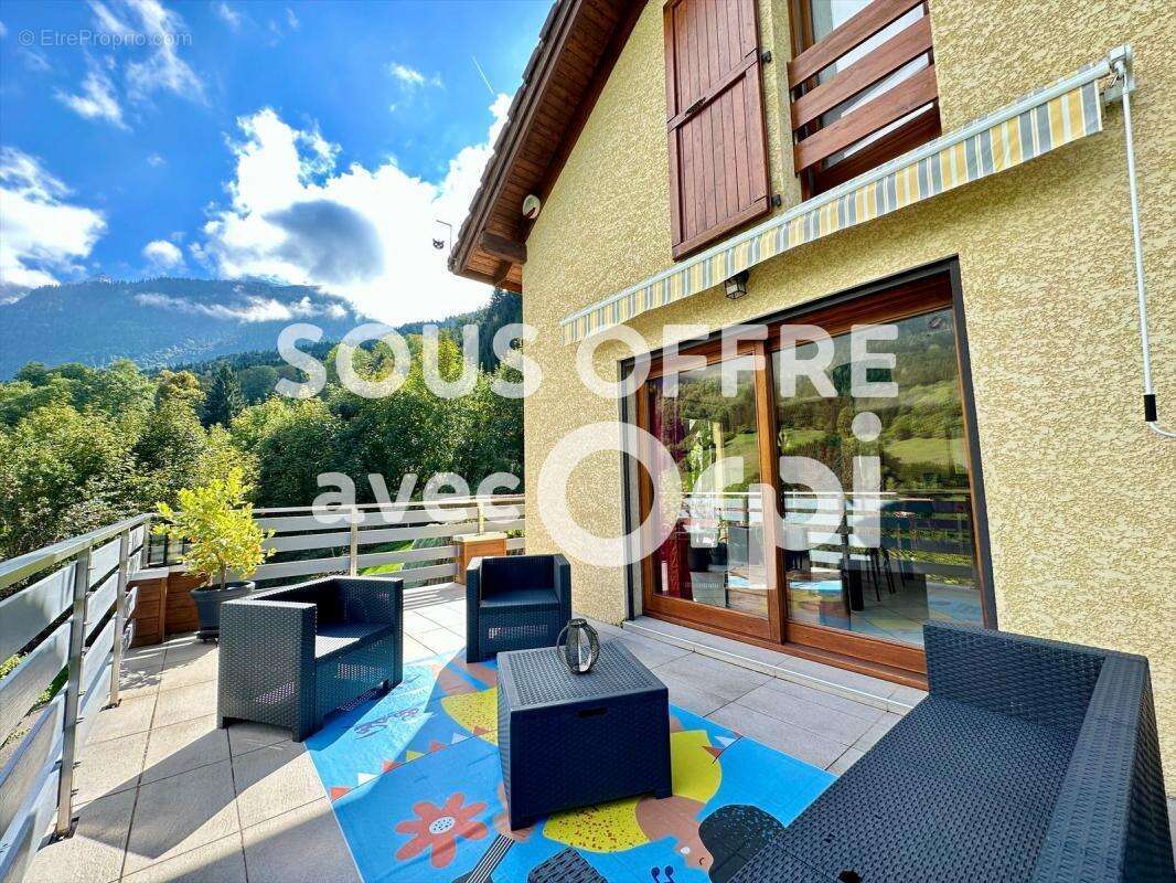 Maison à SAINT-MURY-MONTEYMOND