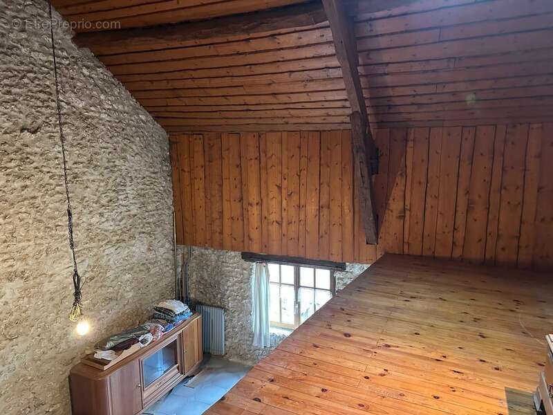 Maison à NEAUPHLE-LE-VIEUX