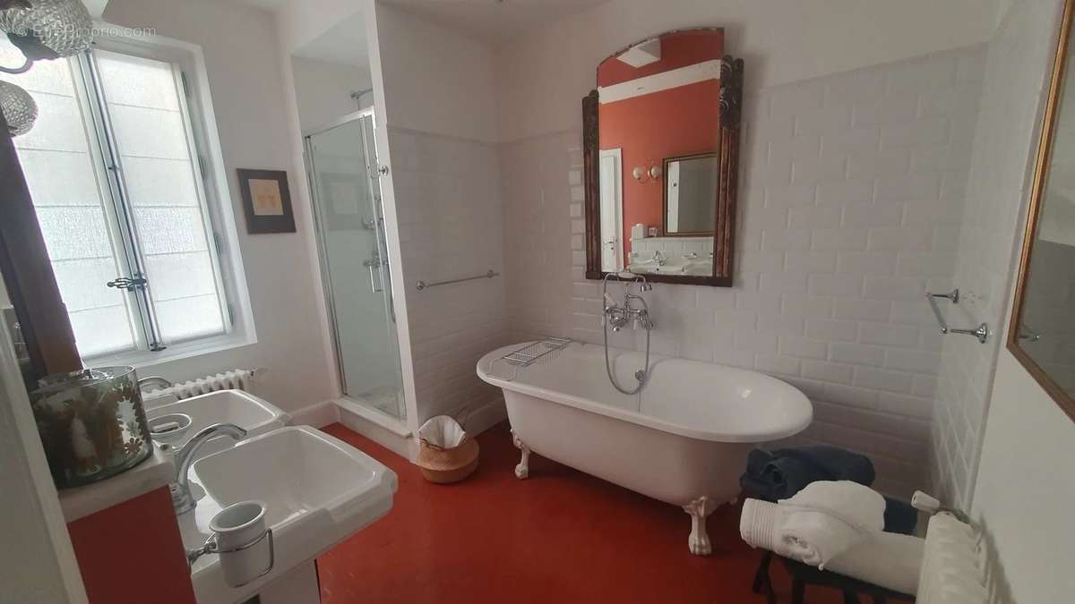 Maison à LEZIGNAN-CORBIERES