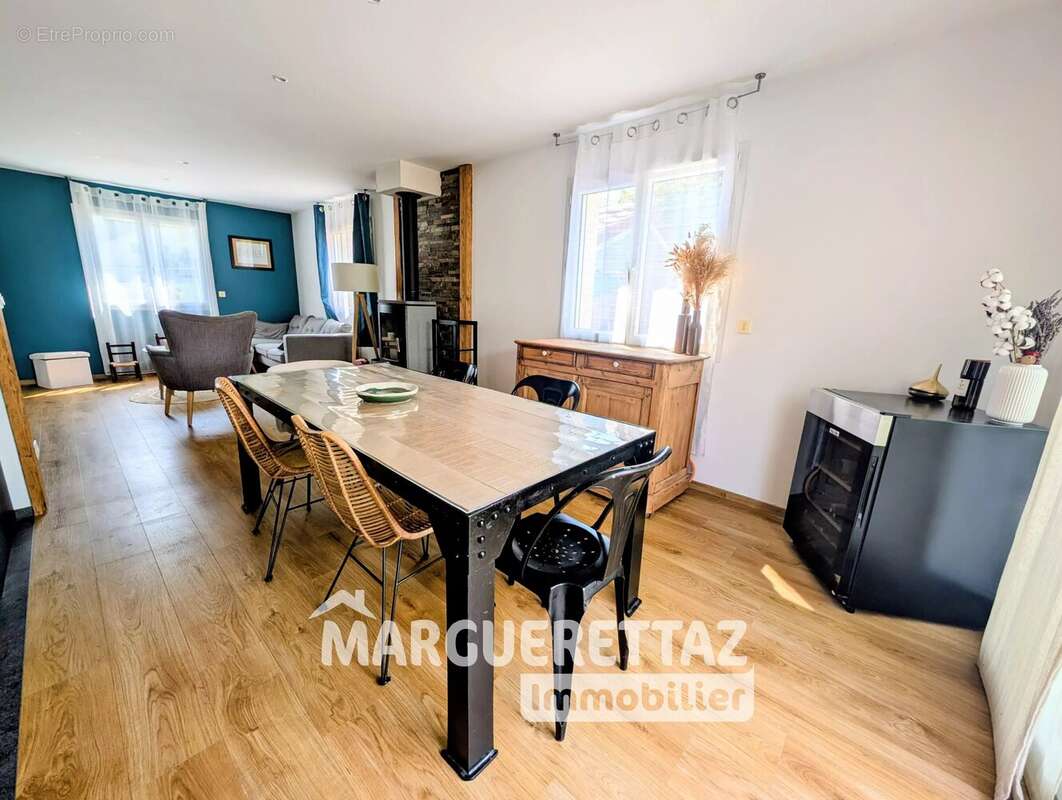 Maison récente T5 sur terrain plat et clôturé - photo 10