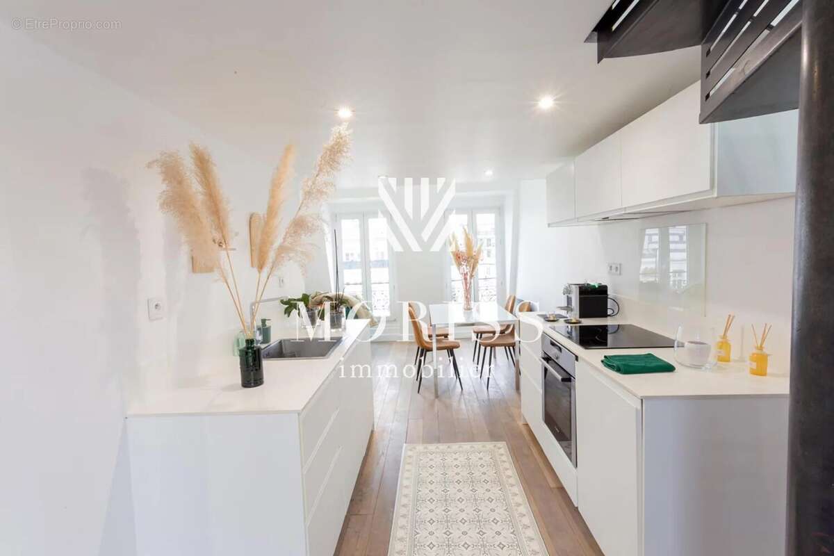 Appartement à PARIS-7E