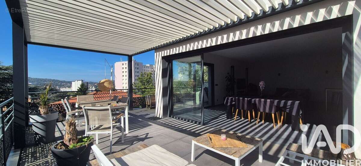 Photo 2 - Maison à SAINT-ETIENNE