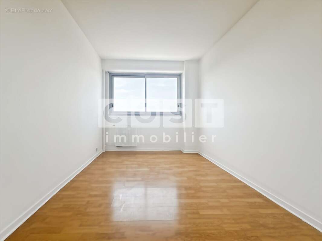 Appartement à COLOMBES