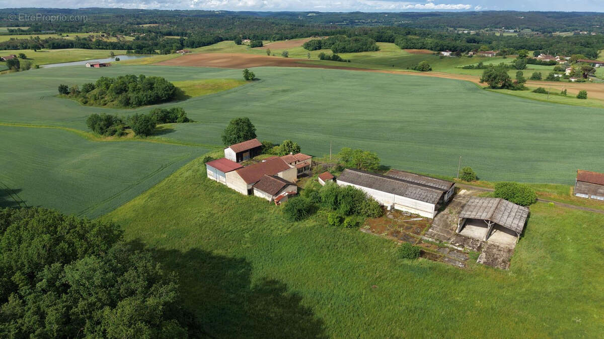 Maison à MONSEMPRON-LIBOS