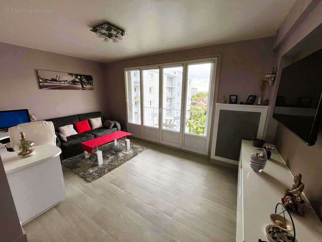 Appartement à LUCE