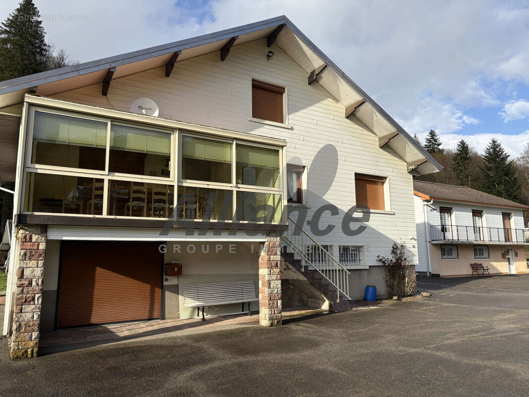 Maison  de  type  f5  sur  rez  de  jardin  a  la  longine - photo 12