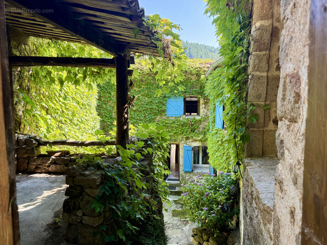 Maison à LENTILLERES