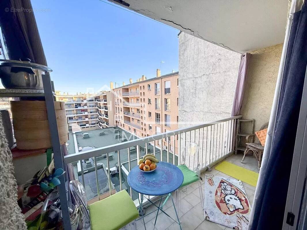 Appartement à VENCE