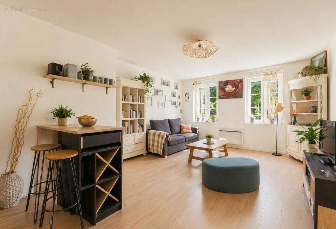 Appartement à LATRESNE