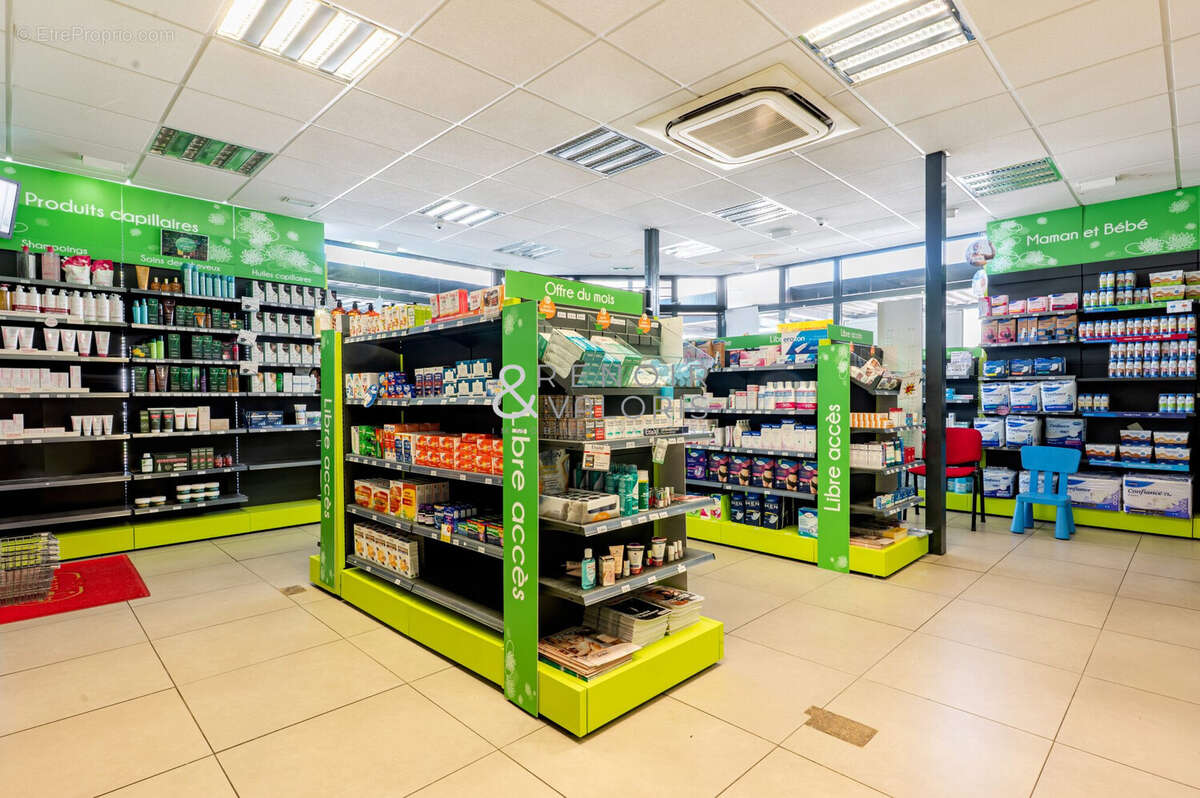 Commerce à JARVILLE-LA-MALGRANGE