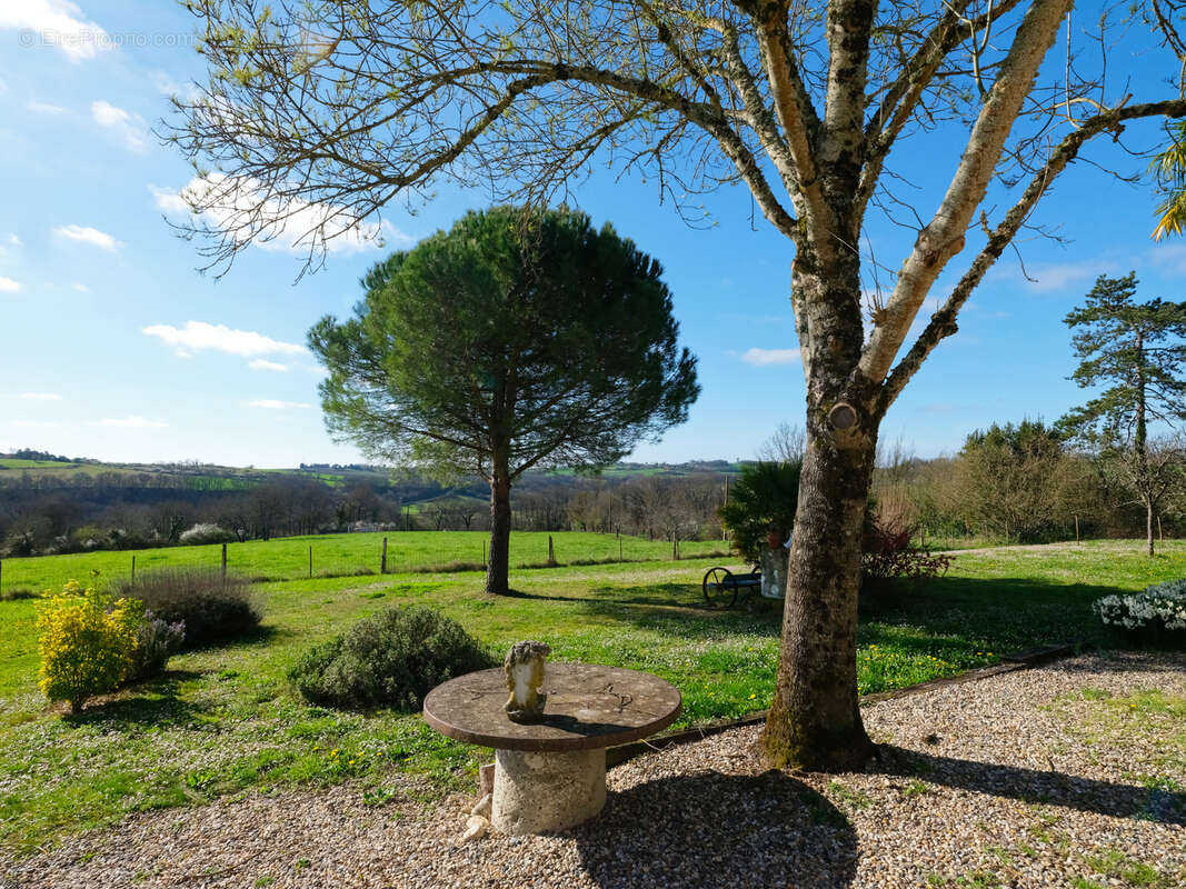 Maison à PRAYSSAS