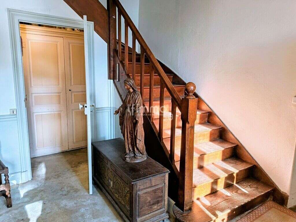 Maison à AYDAT