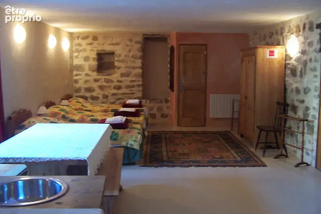 MAS DE 847 m2 sur 20 hectares. - photo 24