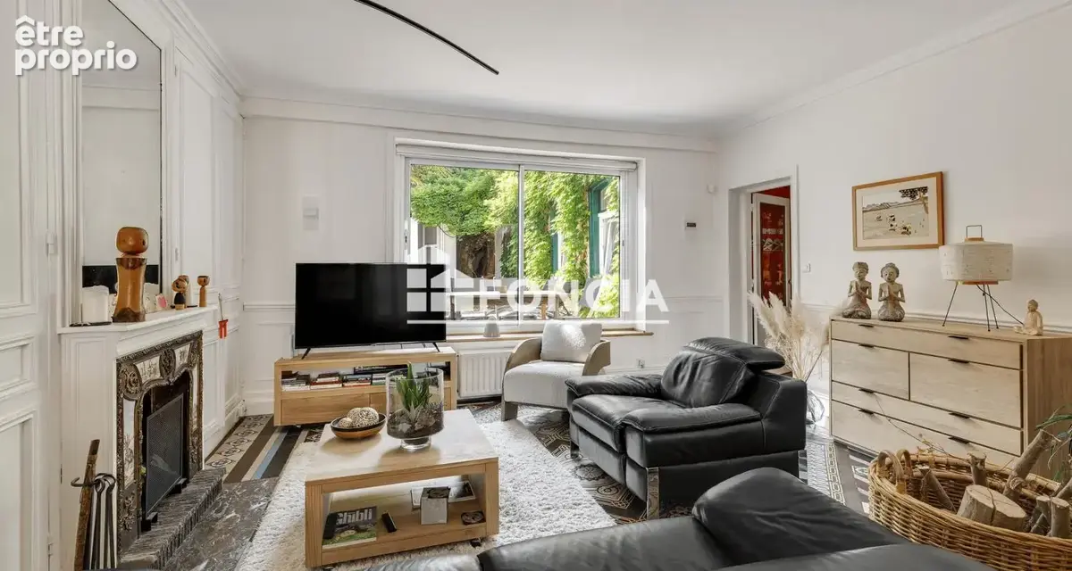 Maison avec cachet 220m2 - Proche parc BARBIEUX et Métro Epeule - Montesquieu - photo 3