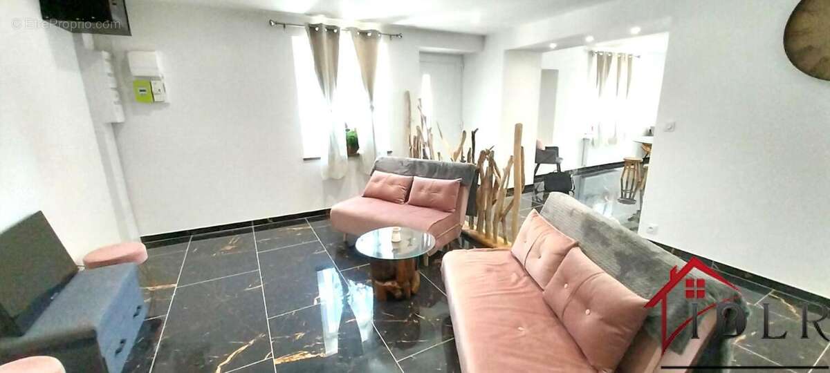 Maison à FOUGEROLLES