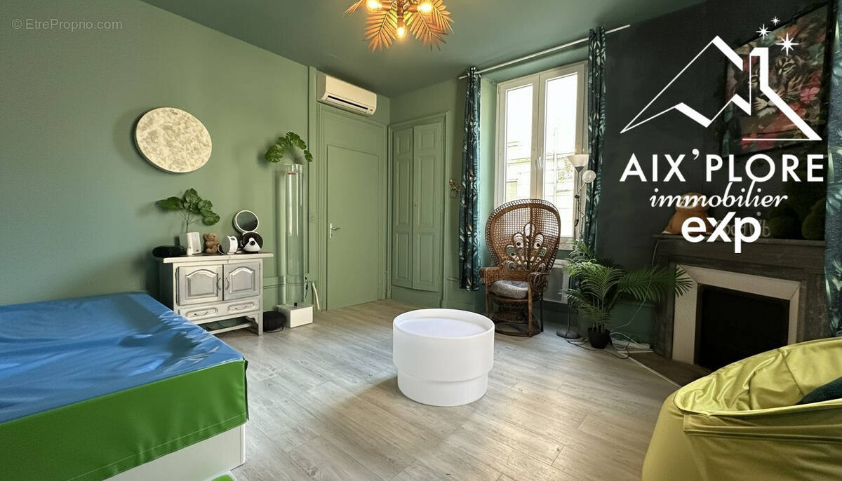 Commerce à AIX-LES-BAINS