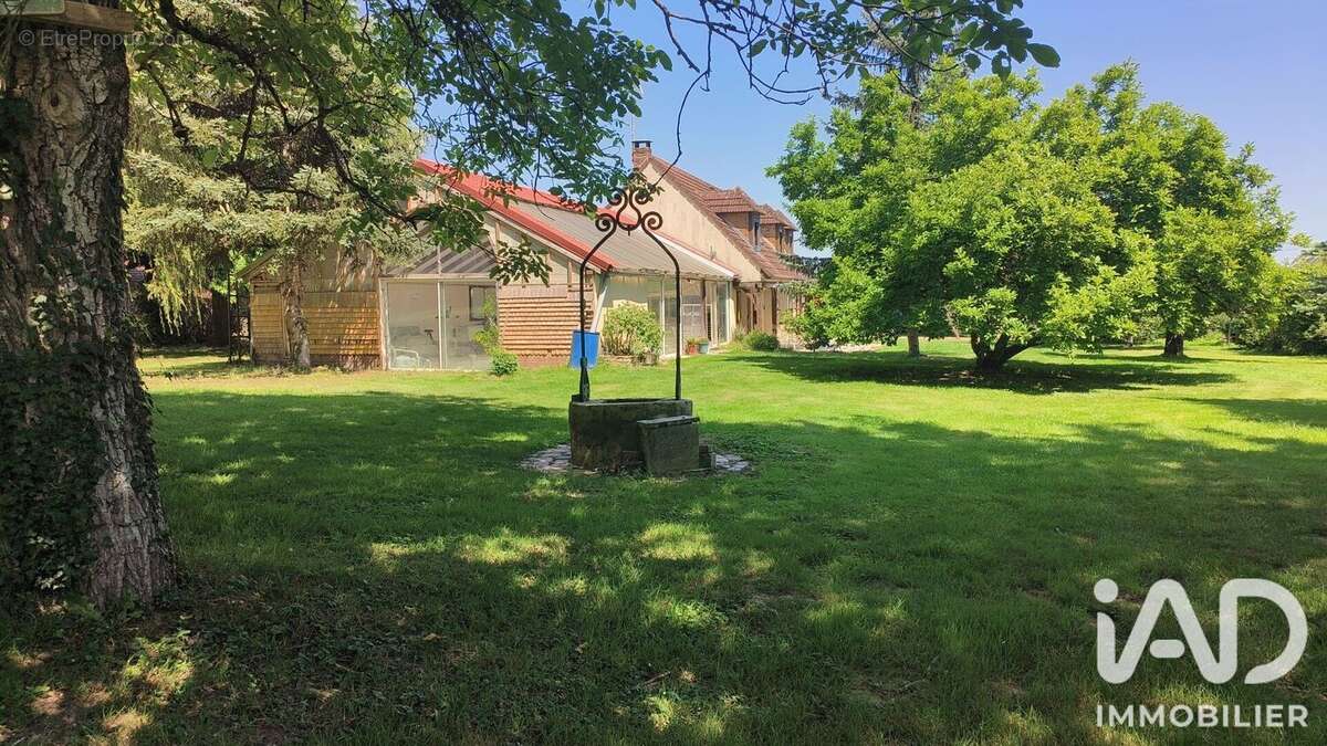 Maison 146 m² à Montceaux-Les-Vaudes  - photo 6