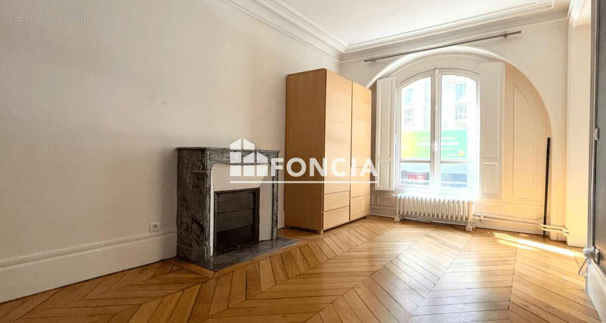 Appartement à PARIS-6E