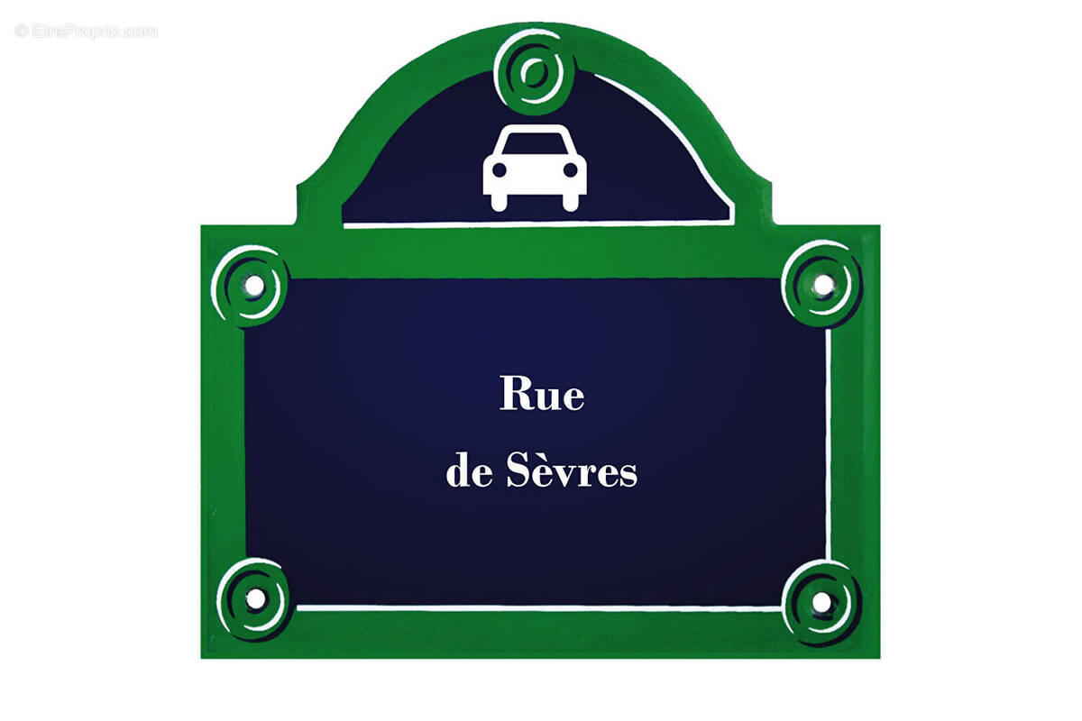 Parking à PARIS-6E